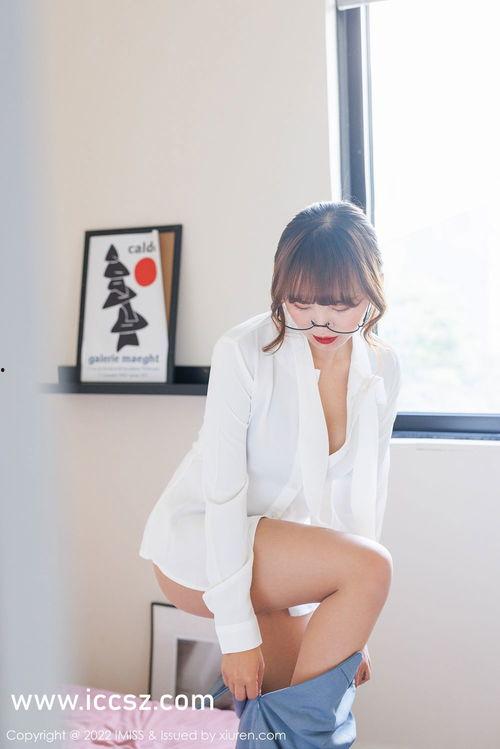 白丝袜漂亮女孩图,白丝袜美女图鉴