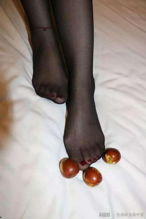 吃饭丝袜 口足,探寻美食与足部艺术的完美融合