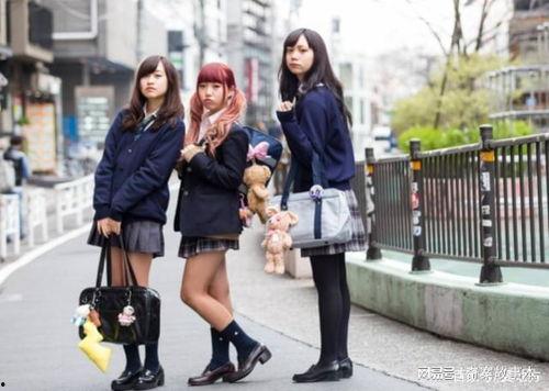 日本学生露出,从校园到职场的蜕变之路