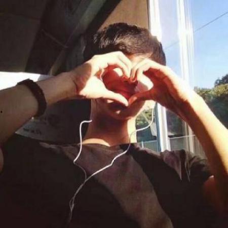 男帅哥打飞几视频,男帅哥挑战极限飞车视频集锦